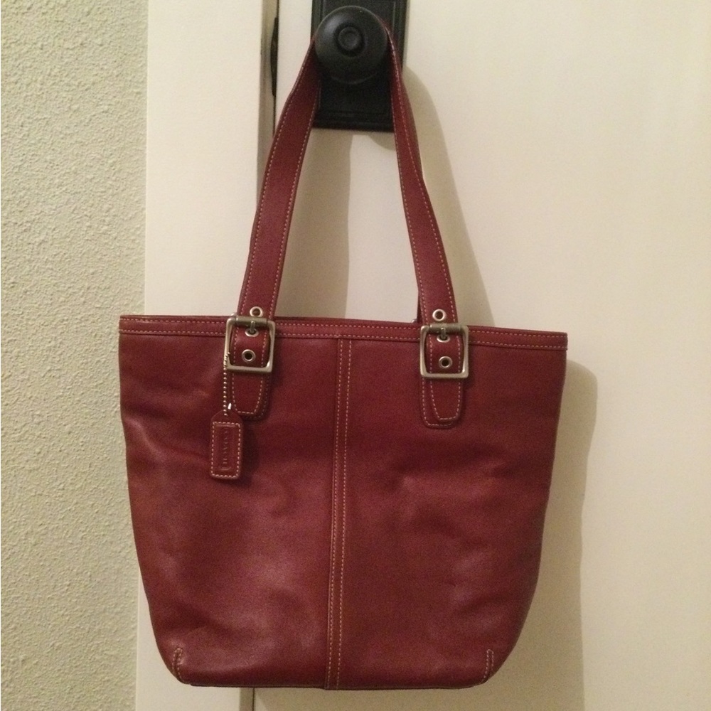 Vintage Coach red leather shoulder bag - Picture 2 of 8